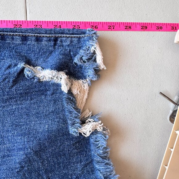 Risen - High Rise Cropped Straight Leg Jeans - Medium Wash - 15/32 - NWT - Picture 11 of 11